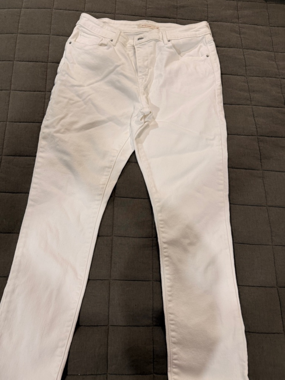 Levi’s Classic White Straight-Leg Jeans